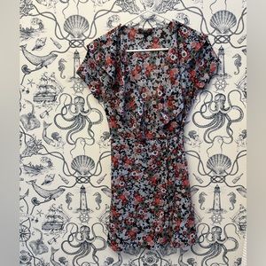 TOPSHOP floral wrap mini dress perfect for spring